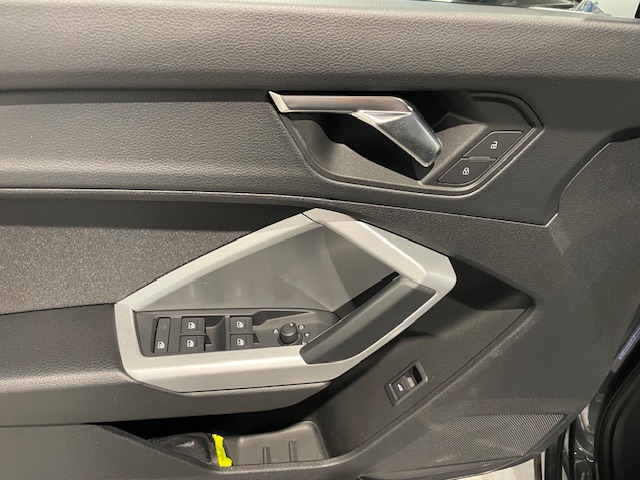 Audi Q3 1.5 TFSi S-Line met Garantie