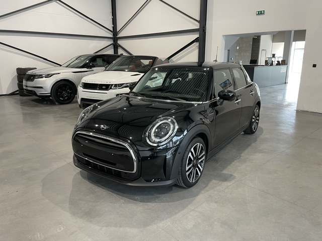Mini Cooper 1.5i Facelift ’21 met Garantie