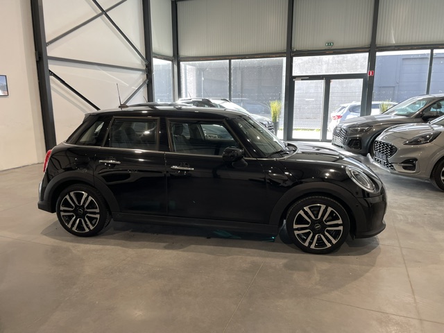 Mini Cooper 1.5i Facelift ’21 met Garantie
