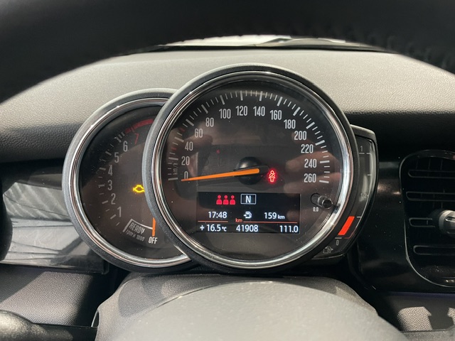 Mini Cooper 1.5i Facelift ’21 met Garantie