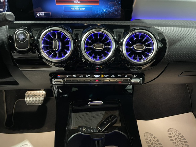 Mercedes CLA 250e AMG-Line Full Option met Garantie
