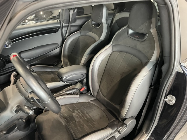 Mini Cooper JCW 2.0i ’21 met Garantie