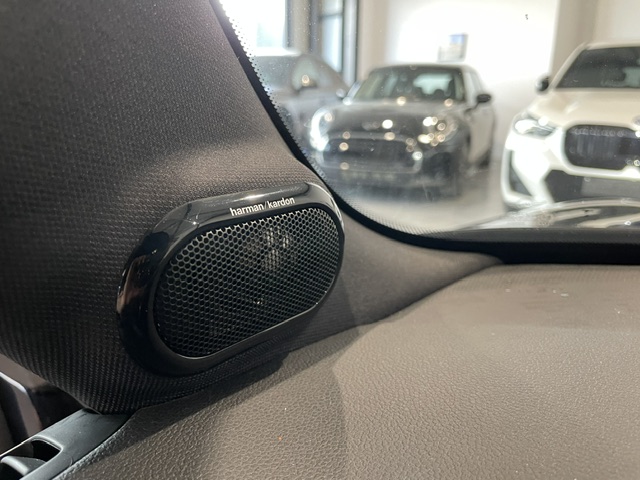 Mini Cooper JCW 2.0i ’21 met Garantie