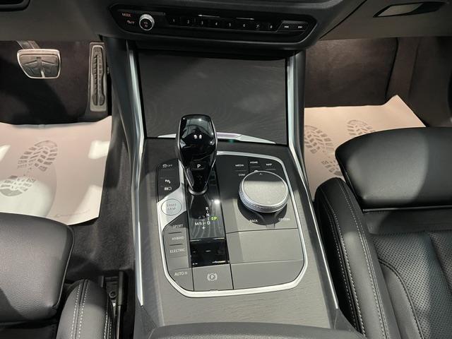 Bmw 320e Hybride G21 ’22 met Garantie