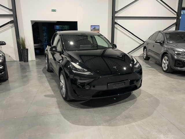 Tesla Model Y Standard Range met Garantie