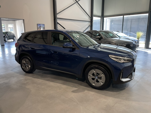 Bmw IX1 xDrive30 ’24 met Garantie