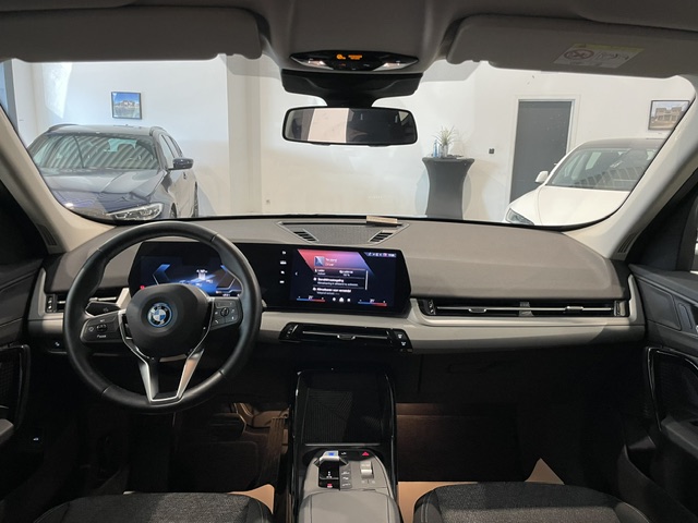Bmw IX1 xDrive30 ’24 met Garantie