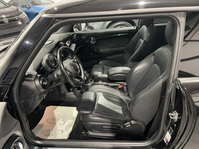 Mini Cooper 1.5i Automaat met Garantie