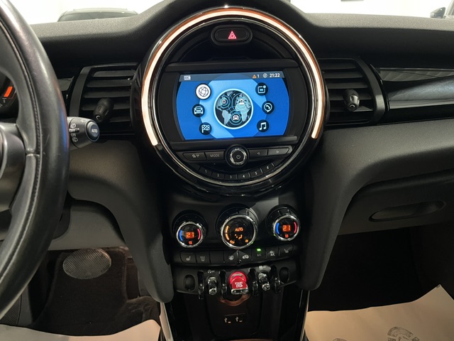 Mini Cooper 1.5i Automaat met Garantie