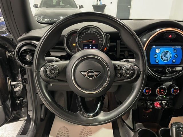 Mini Cooper 1.5i Automaat met Garantie