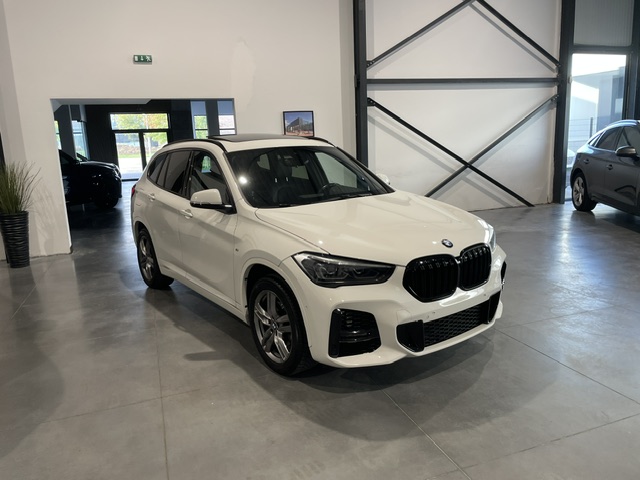 BMW X1 1.5iA M-Pack F480 ’22 met Garantie
