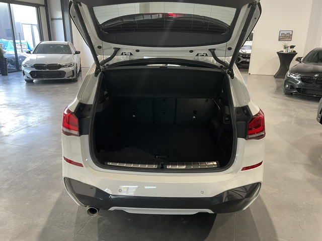 BMW X1 1.5iA M-Pack F480 ’22 met Garantie