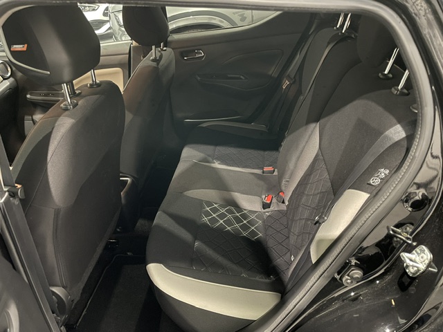 Nissan Micra 1.0i Automaat N-Design ’22 met Garantie