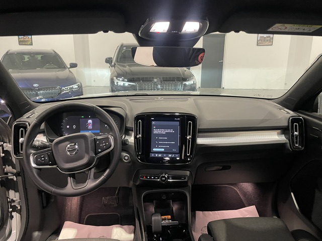 Volvo XC40 2.0i MHEV ’24 met Garantie